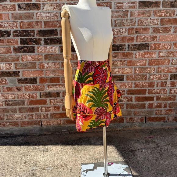 SOLD ELSEWHERE Farm Rio tropical plant/jungle themed 3 layer mini skirt/ L - Picture 9 of 14